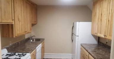 Main picture of 1105 W 22nd St