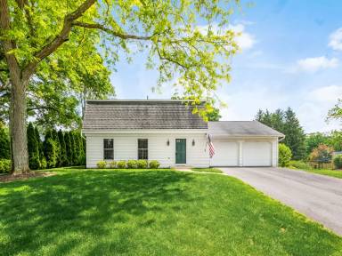 Main picture of 1627 Keats Ct