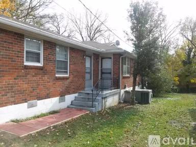 Main picture of 2907 W Linden Ave