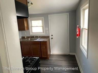 Main picture of 443 Wood St