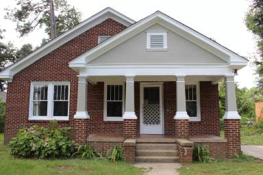 Main picture of 714 W 2nd Ave