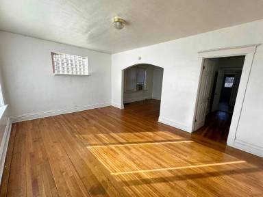 Main picture of 3761 Keokuk St