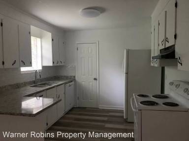 Main picture of 121 Marvin Blvd