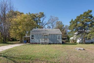 Main picture of 502 Highland Rd
