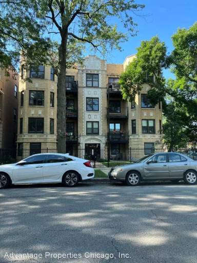 Main picture of 1549 W Sherwin Ave