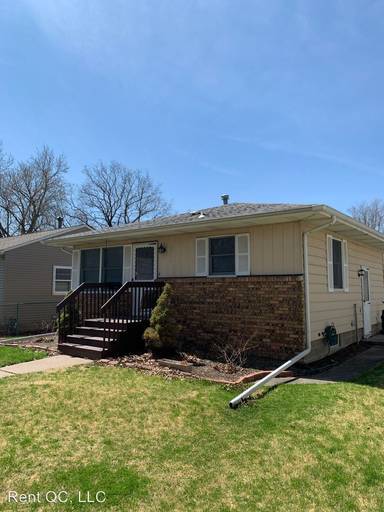 Main picture of 2204 46th St