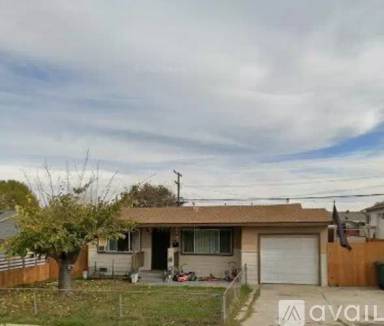 Main picture of 701 Hillsview Rd
