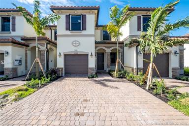 Main picture of 6550 S Anise Ct