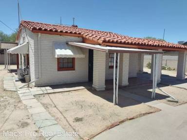 Main picture of 4003 N Stone Ave