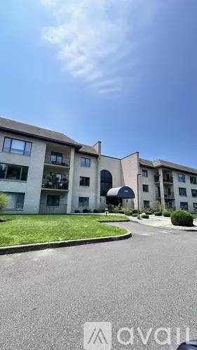 Main picture of 2105 Dolphin Ave