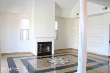 Main picture of 635 Huntley Dr