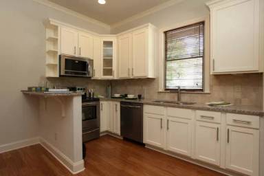 Main picture of 898 N Highland Ave NE