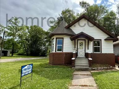 Main picture of 614 10th St NE