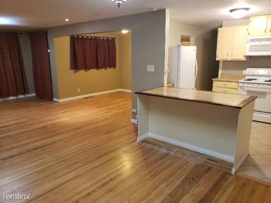 Main picture of 810 Adams St