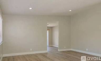 Main picture of 5790 Vecinos Ln