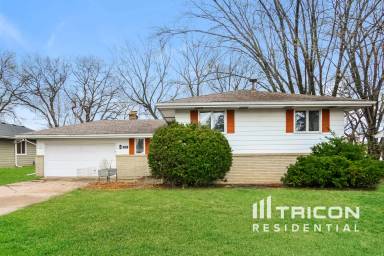 Main picture of 1397 Pinewood Dr