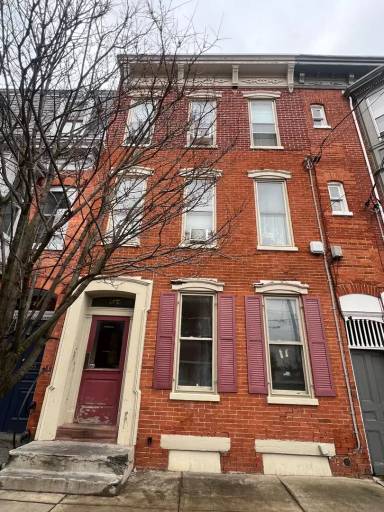 Main picture of Queen St S. 37 - 3rd flr