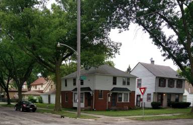 Main picture of 3704 W Vienna Ave