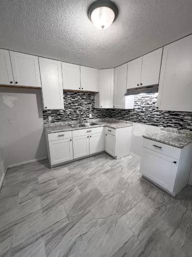 Main picture of 701 Oaklawn St