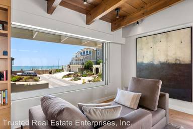 Main picture of 1424 Nathan Ln