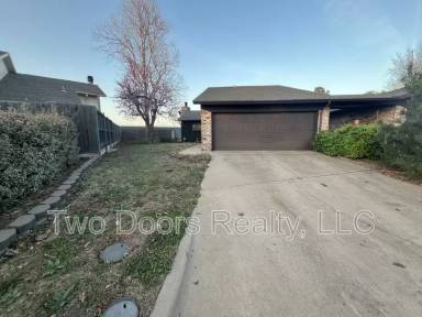 Main picture of 9308 S Hudson Ave