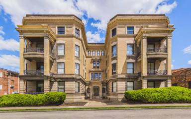 Main picture of 3414 Telford St