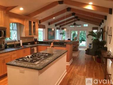 Main picture of 729 Biscayne Dr