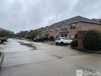 Main picture of 216 Armand Oaks