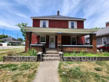 Main picture of 957 S Main St