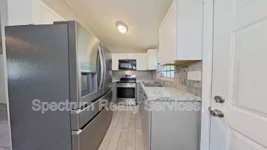 Main picture of 9276 Greenleaf Rd