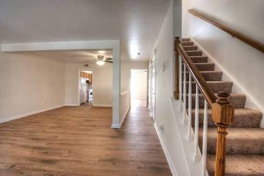 Main picture of 1417 Lakeview Ave