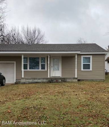 Main picture of 1208 E 11th St