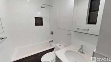 Main picture of 680 Riverside Dr