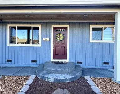 Main picture of 1290 Marian Way