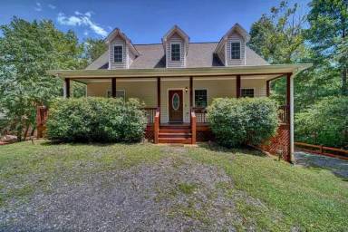 Main picture of 2615 Rolling River Dr