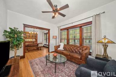 Main picture of 518 W Wrightwood Ave