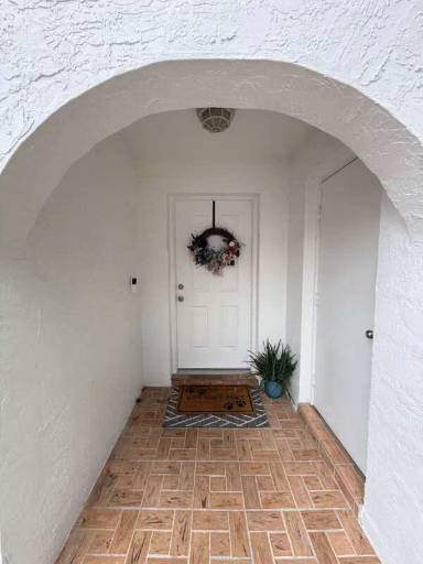 Main picture of 910 Big Tree Rd