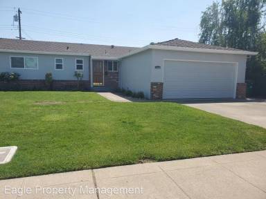 Main picture of 2030 Debbie Ln