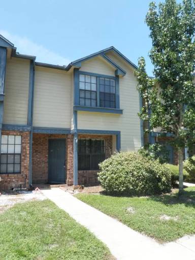 Main picture of 862 Commonwealth Ct