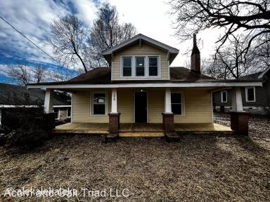 Main picture of 1210 Ragan Ave