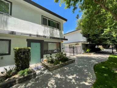 Main picture of 2309 I St