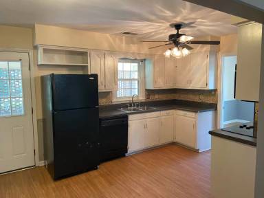 Main picture of 3825 Montrose Dr