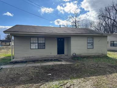 Main picture of 373 Lee St