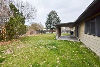 Main picture of 5191 S Cheyenne Ave