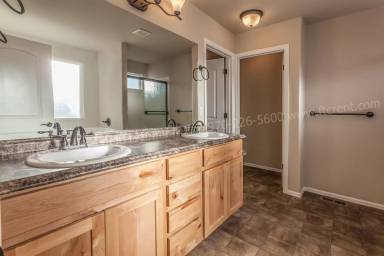 Main picture of 570 Lapis Pl