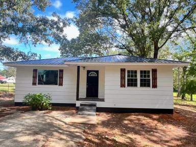 Main picture of 182 Ledbetter Rd