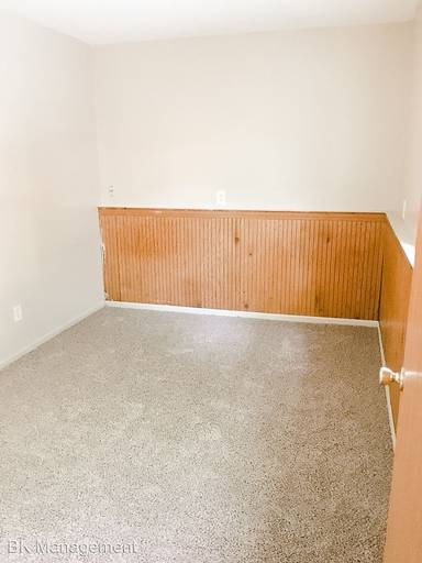 Main picture of 512 E Chestnut St