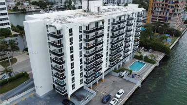 Main picture of 7928 West Dr