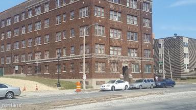 Main picture of 2904 W Wisconsin Ave