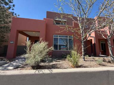 Main picture of 5691 University Blvd SE